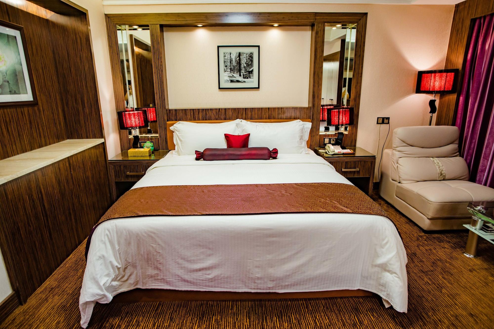 Nanyang King'S Gate Hotel--Free Shuttle Service To Canton Fair Extérieur photo