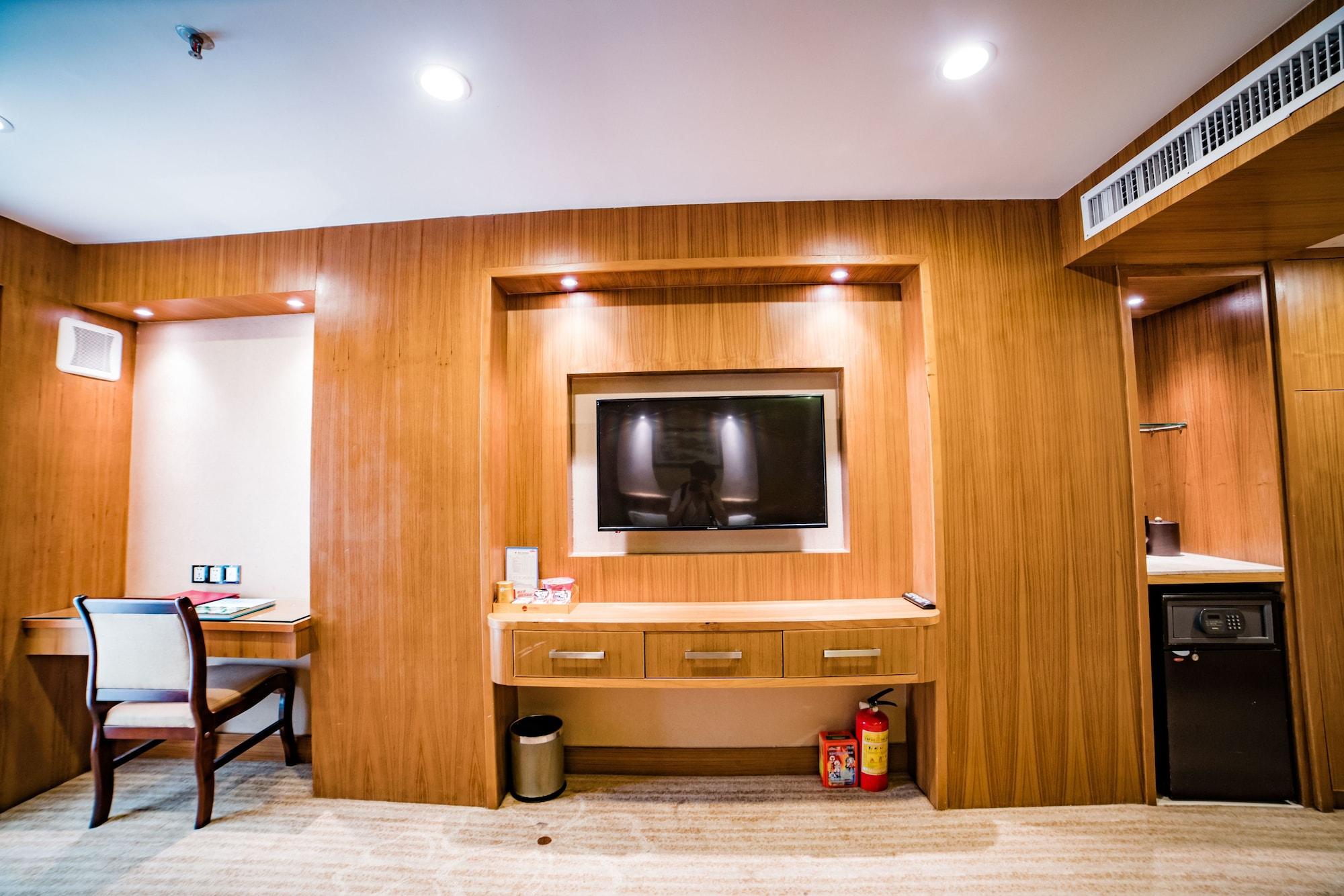 Nanyang King'S Gate Hotel--Free Shuttle Service To Canton Fair Extérieur photo